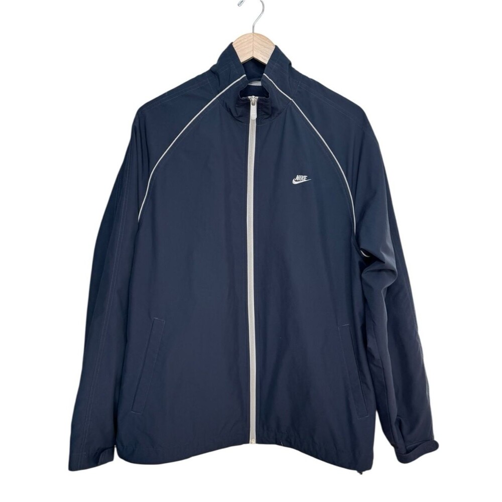 Nike Men’s Vintage Long Sleeve Navy Blue Zip Up Logo Jacket Outerwear. Large.
